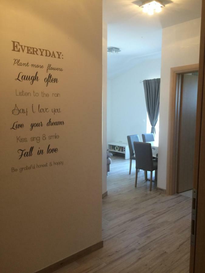 Apartments Sofija Врси Екстер'єр фото